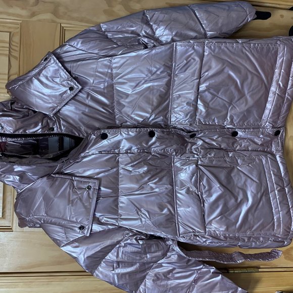 Hooded Belted Down Puffer Jacket - Picture 3 of 4